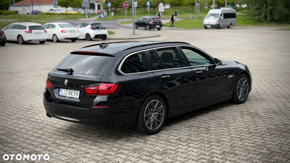 BMW Seria 5 530d xDrive Sport-Aut - 4