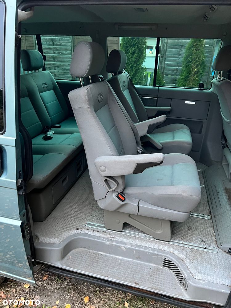 Volkswagen Multivan Standard - 12
