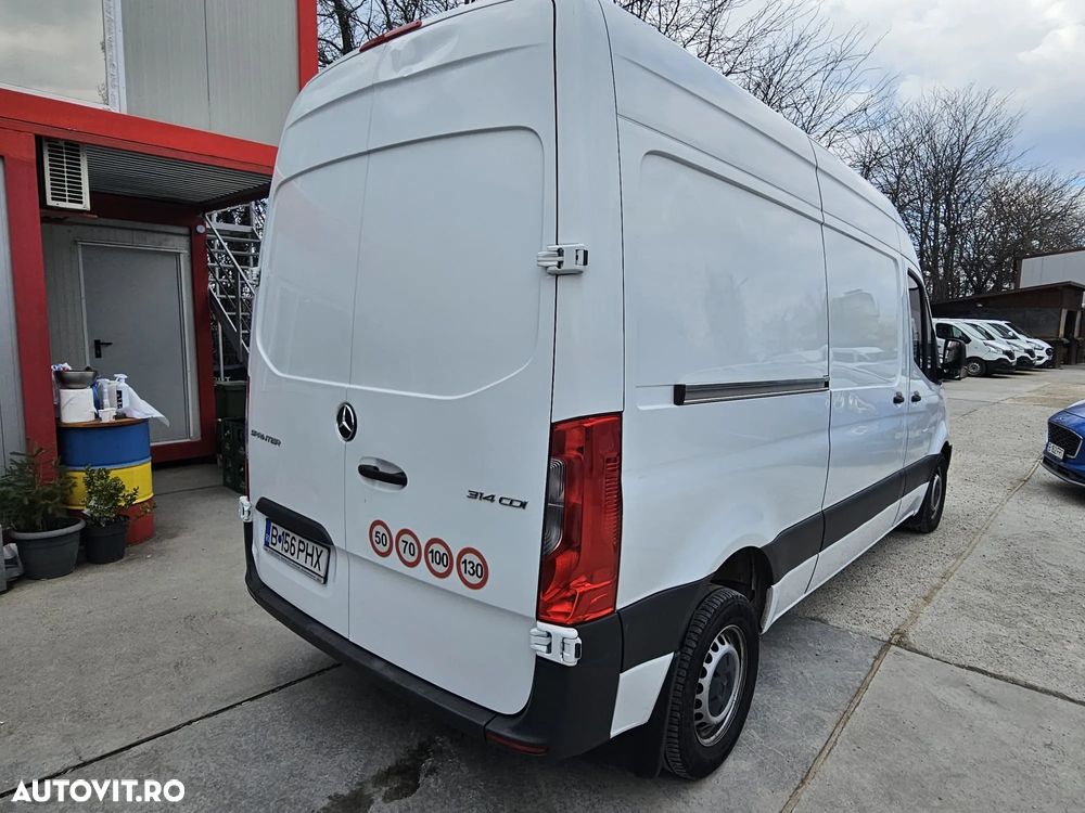 Mercedes-Benz Sprinter - 6