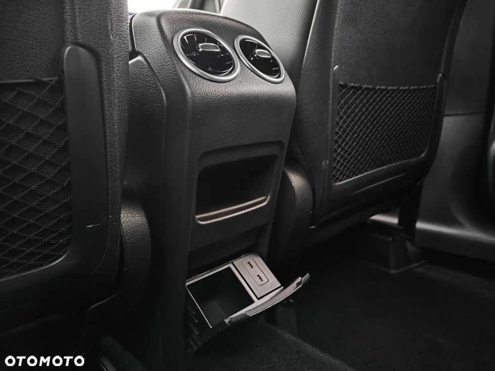 Mercedes-Benz GLB 220 d 4-Matic AMG Line 8G-DCT - 17