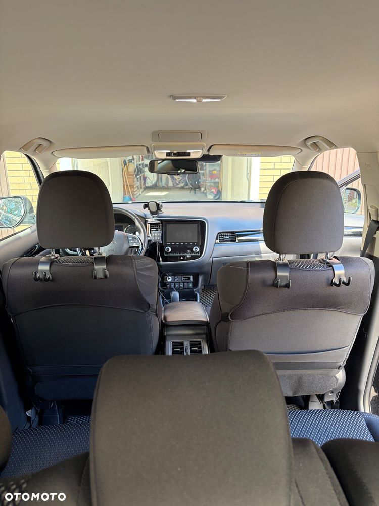 Mitsubishi Outlander 2.0 Instyle SDA 4WD CVT - 12