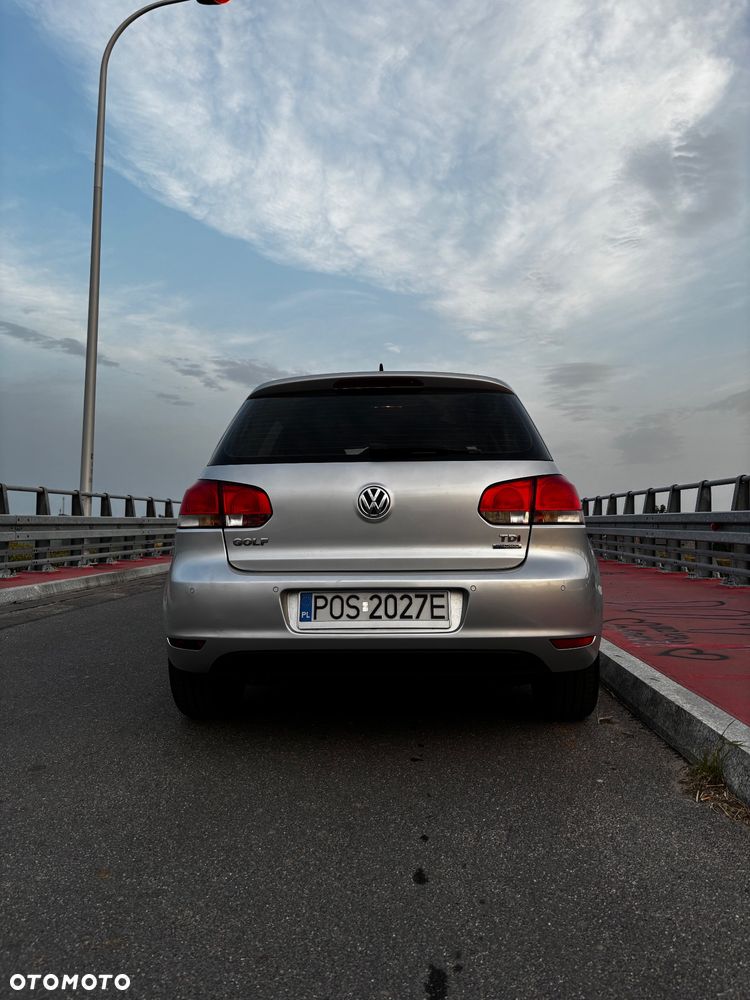 Volkswagen Golf 1.6 TDI BlueMot Comfortline - 4