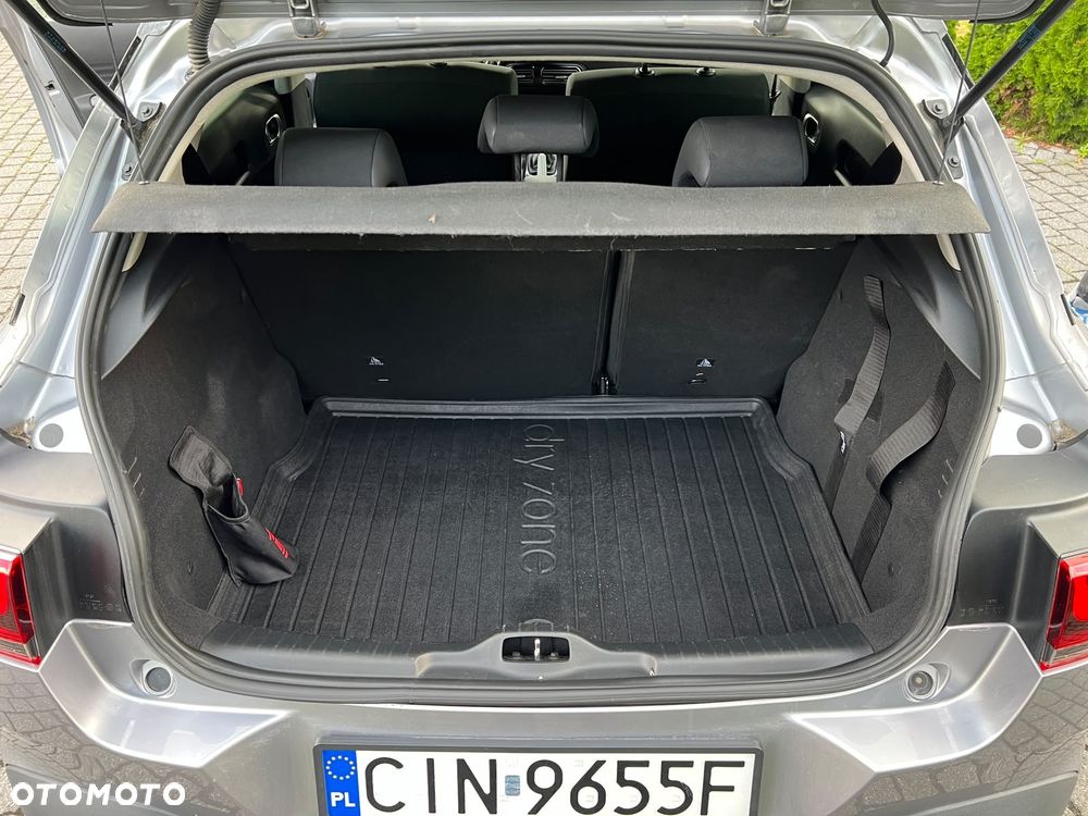 Citroën C4 Cactus 1.2 PureTech Shine Edition S&S - 29