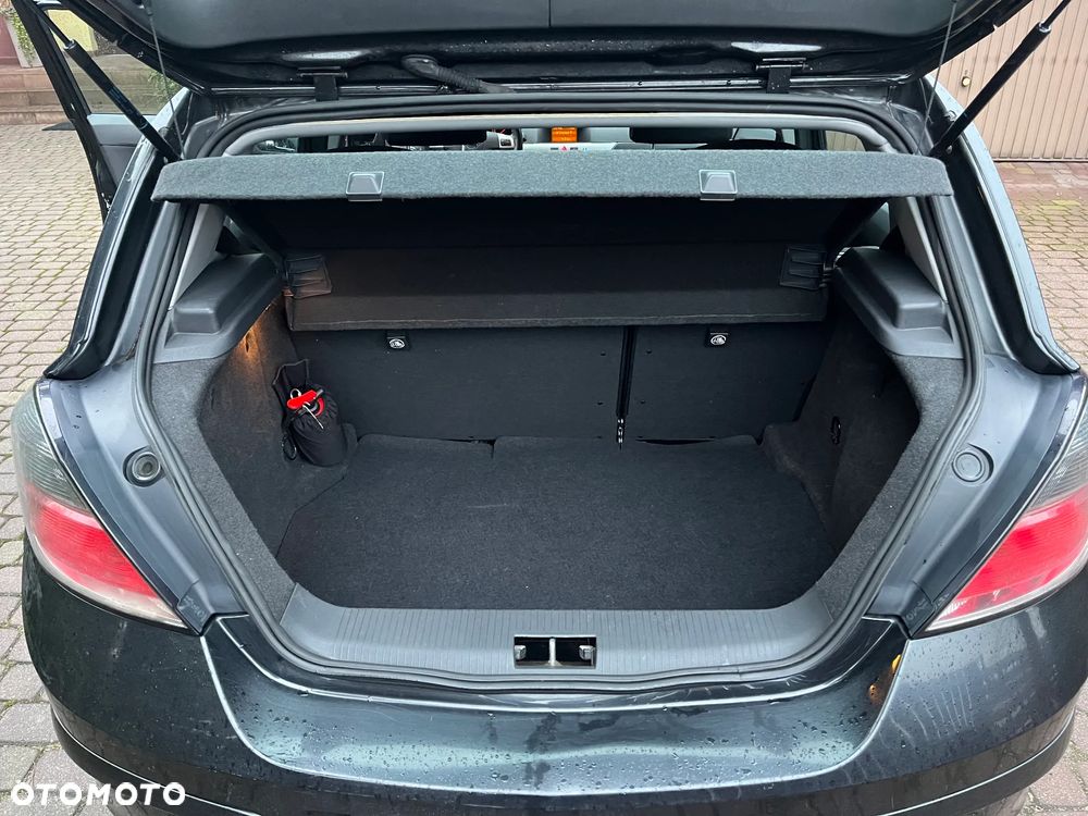 Opel Astra 1.6 Enjoy - 12