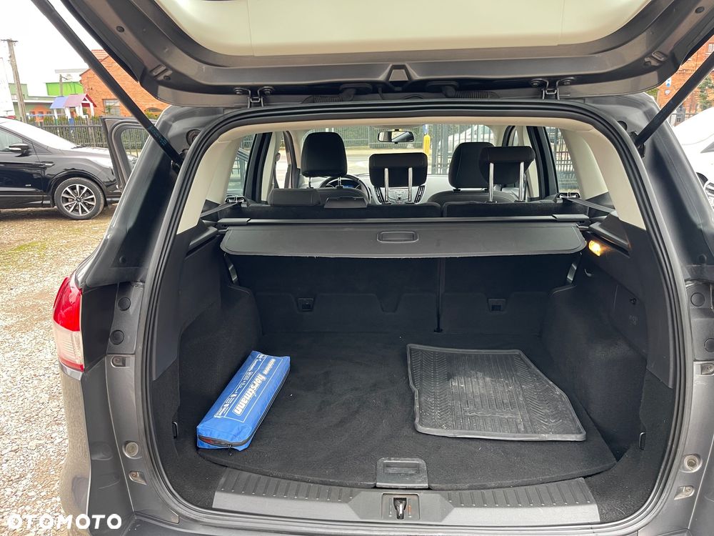 Ford Kuga 2.0 TDCi FWD Titanium - 15