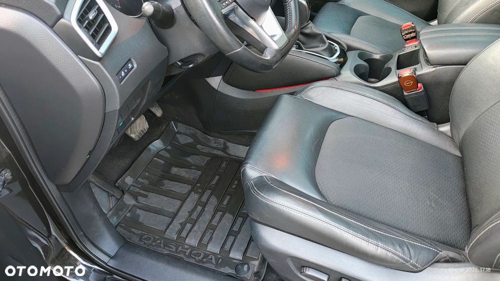 Nissan Qashqai 1.2 DIG-T Xtronic TEKNA - 8