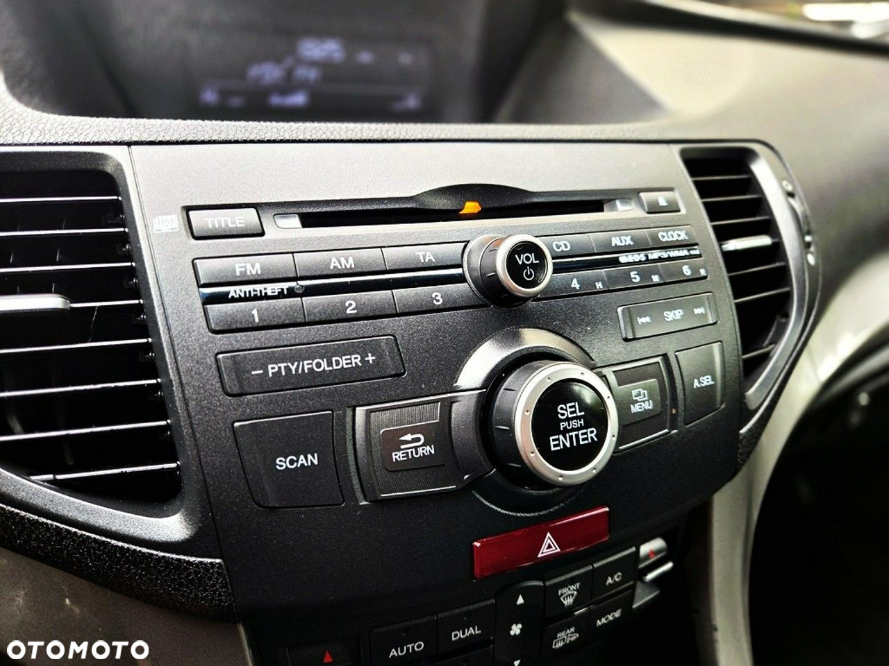 Honda Accord - 16