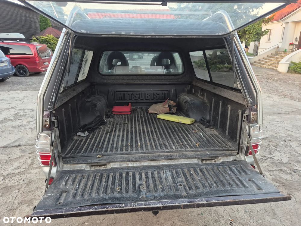 Mitsubishi L200 - 22