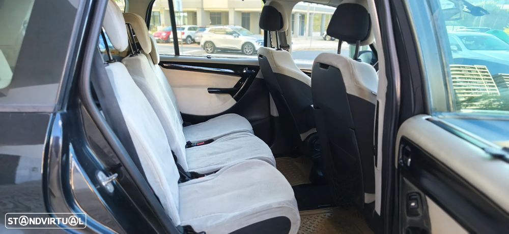 Citroën C4 Grand Picasso 1.6 HDi Confort - 10