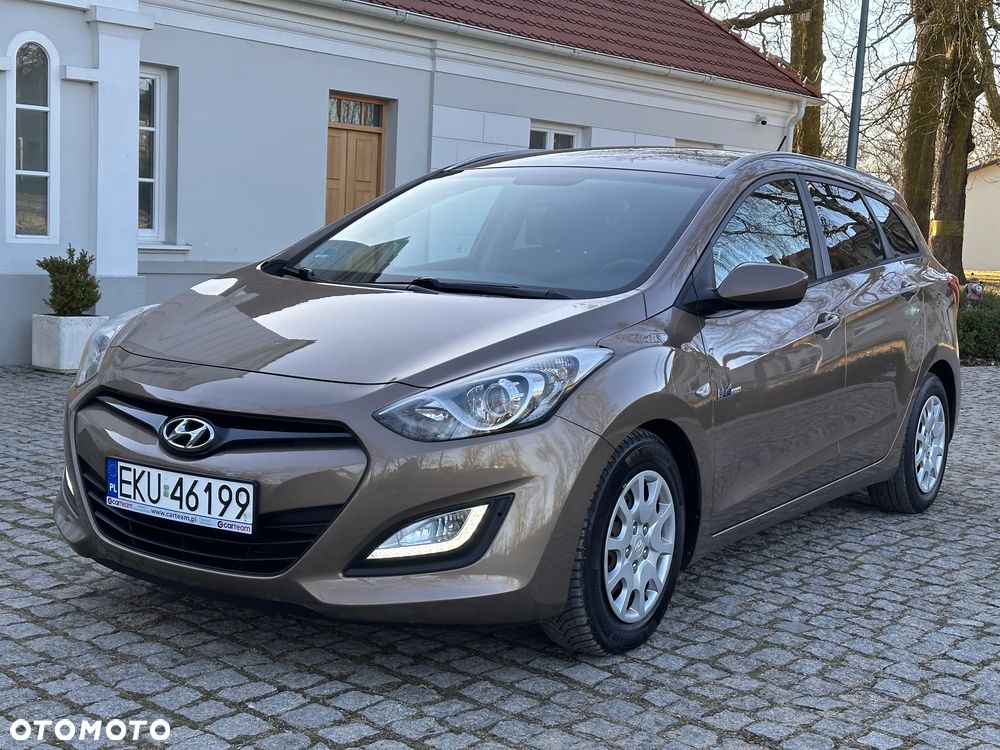 Hyundai i30 blue Kombi 1.6 GDi Style - 11