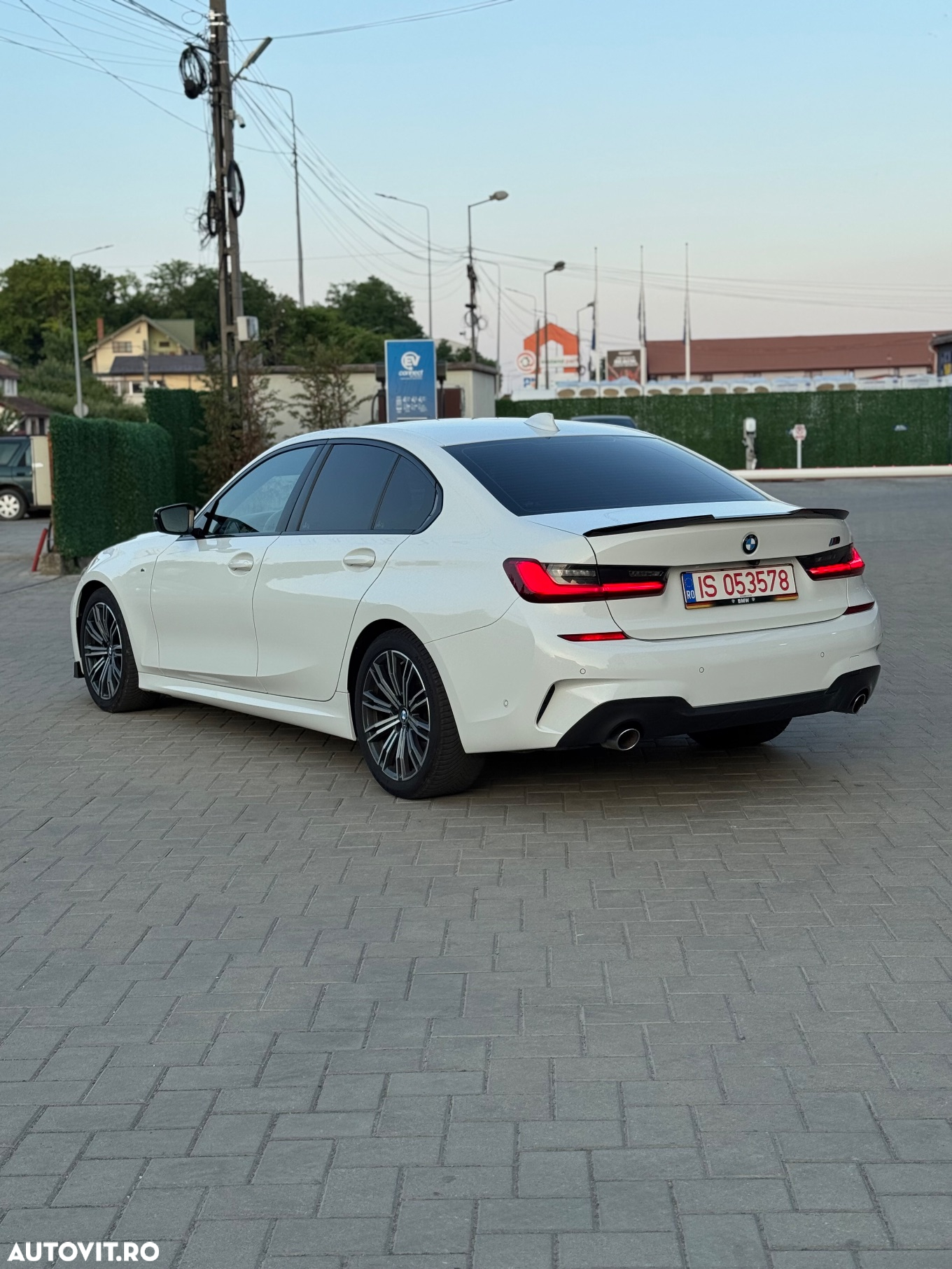 BMW Seria 3 - 32
