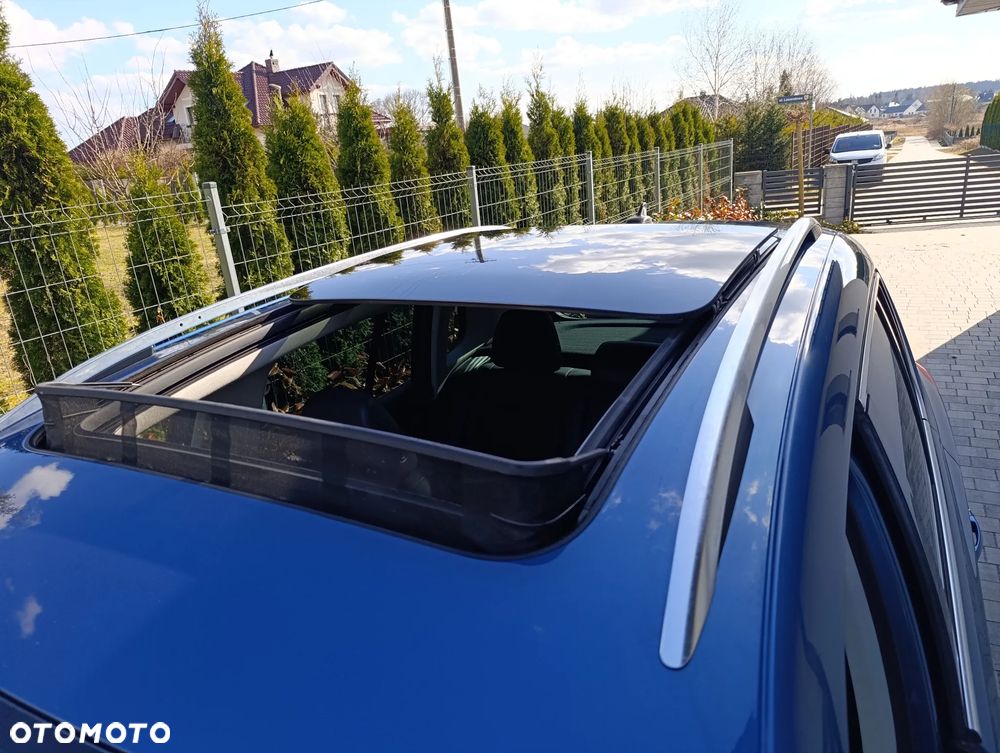 Volkswagen Tiguan - 12