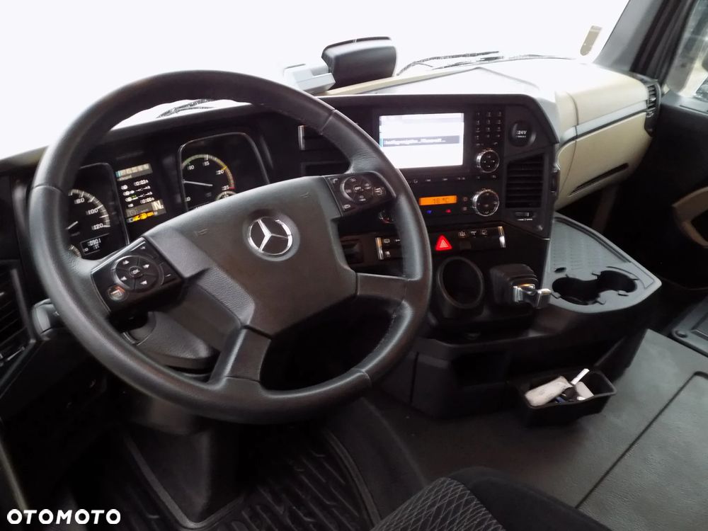 Mercedes-Benz 1848 4X4 HUD - 10