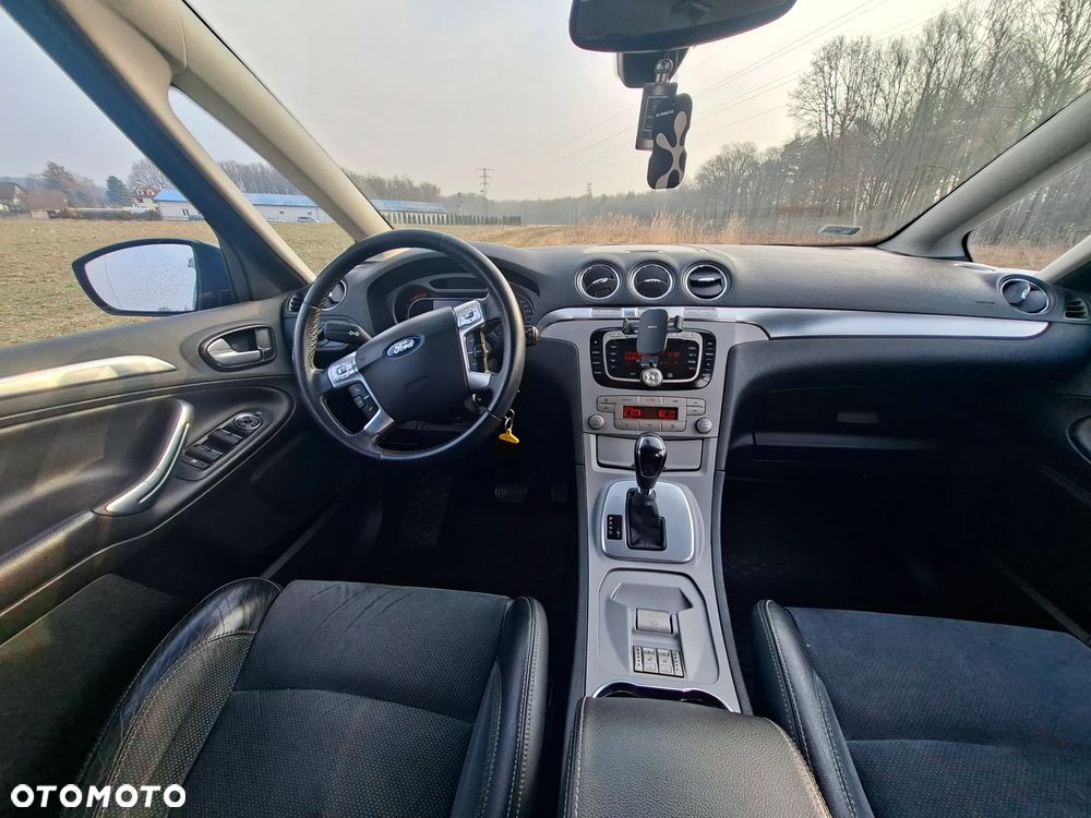 Ford S-Max - 9