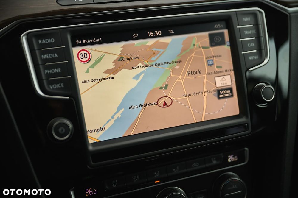 Volkswagen Passat Variant 2.0 TDI BMT Highline DSG - 28