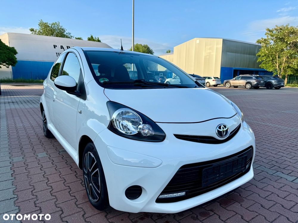 Toyota Aygo 1.0 VVT-i Sol EU5 MM - 11