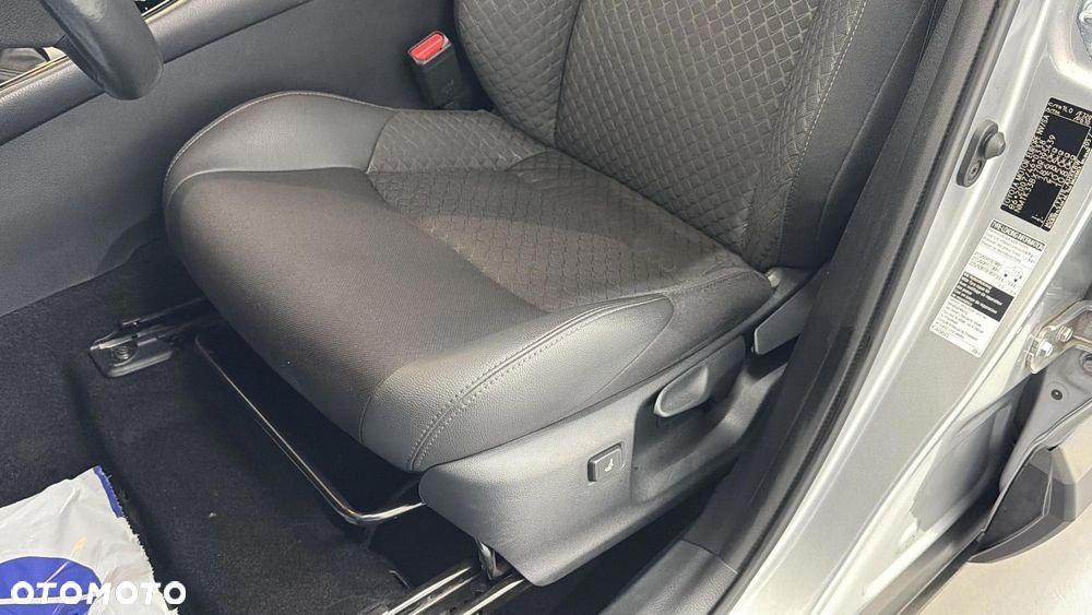 Toyota C-HR 1.8 Hybrid GPF Style - 13