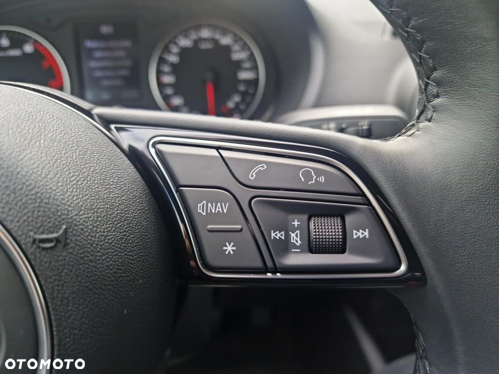Audi Q2 - 19