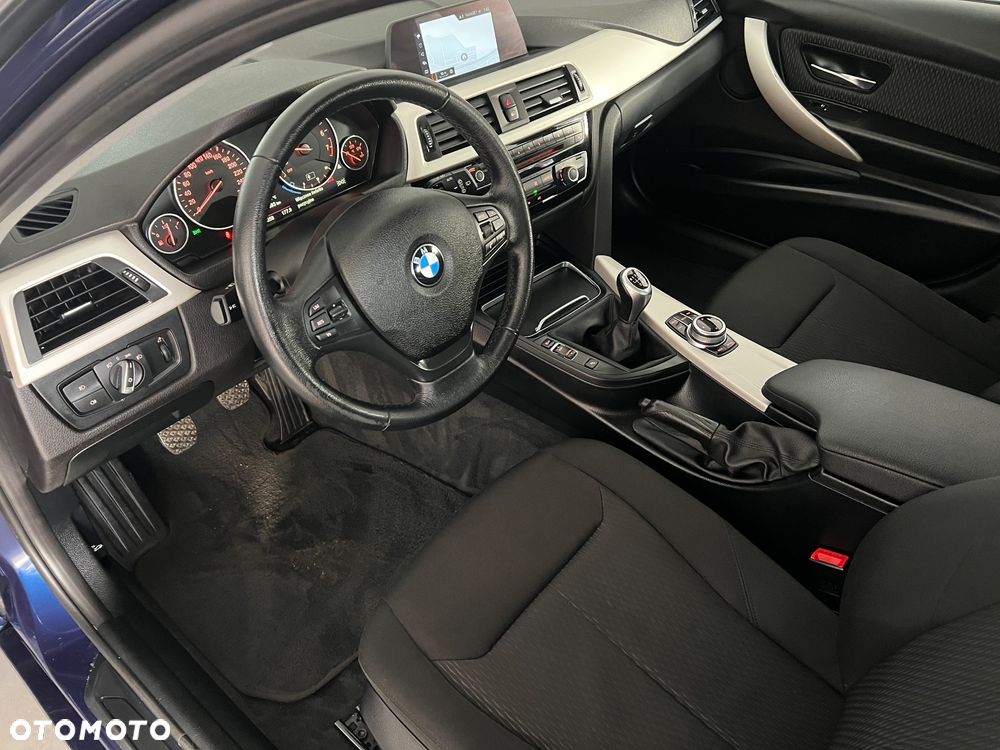 BMW Seria 3 318i Edition Luxury Line Purity - 14