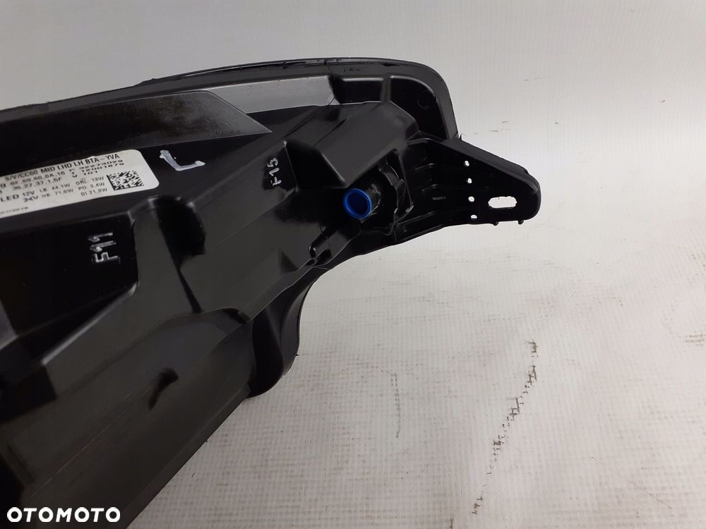 Lampa lewa Volvo S\V60 17-21r. Mid led .32273029 - 8