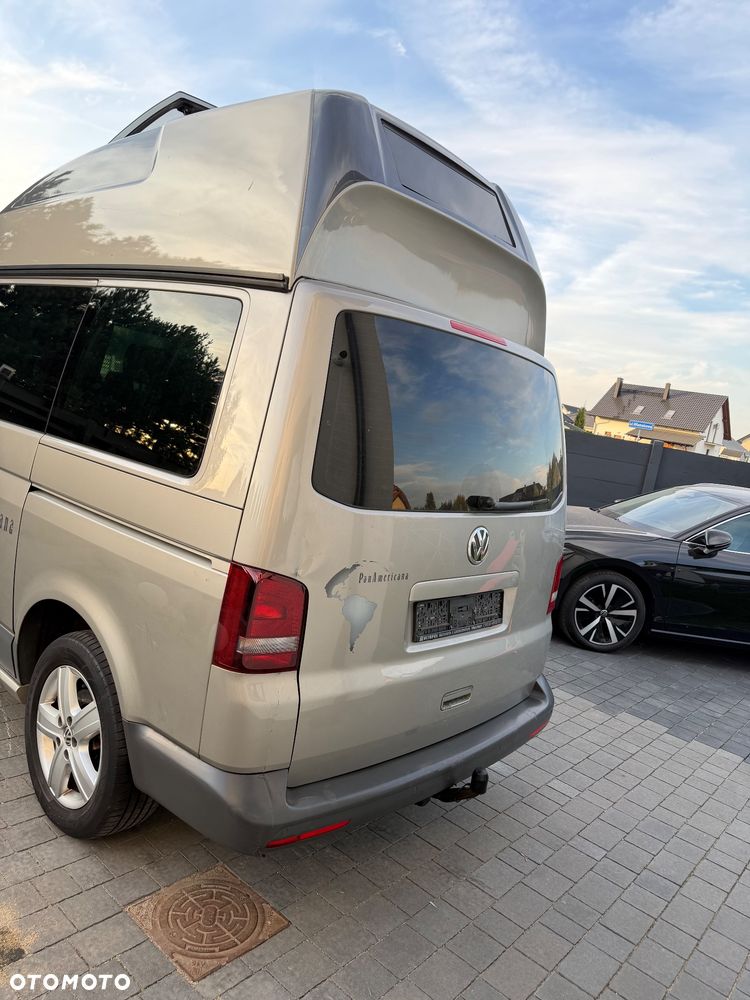 Volkswagen Multivan - 11