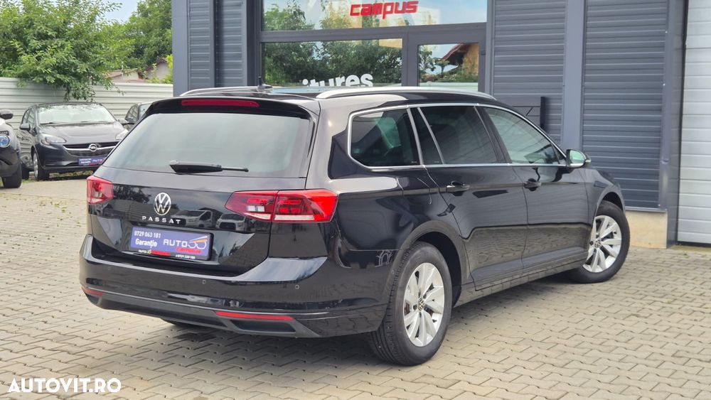 Volkswagen Passat - 4