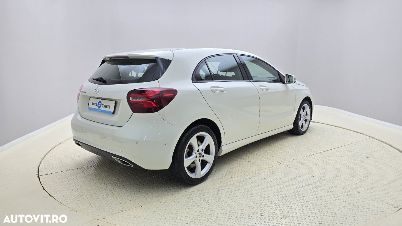 Mercedes-Benz A - 6