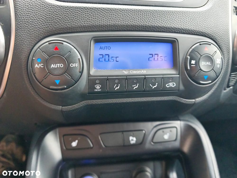 Hyundai ix35 2.0 4WD Premium - 18