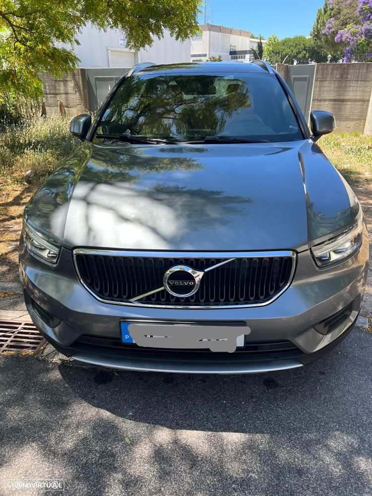 Volvo XC 40 2.0 D3 Momentum Geartronic - 1