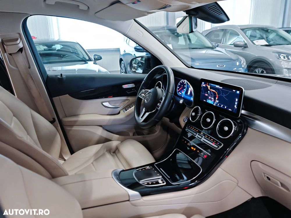 Mercedes-Benz GLC 300 de 4MATIC - 8