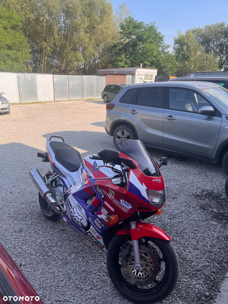 Honda CBR - 7