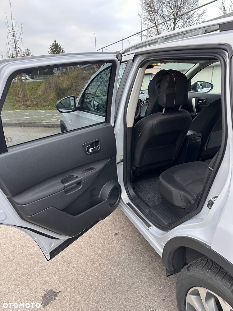 Nissan Qashqai+2 2.0 dCi DPF acenta - 9