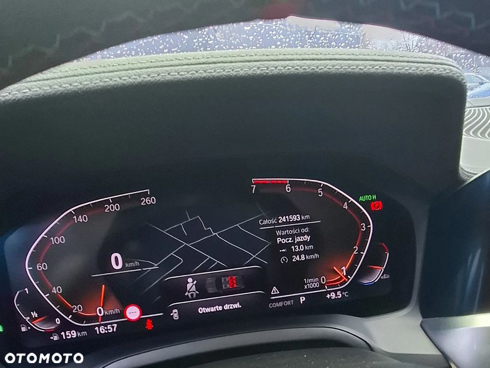 BMW Seria 3 330i - 8
