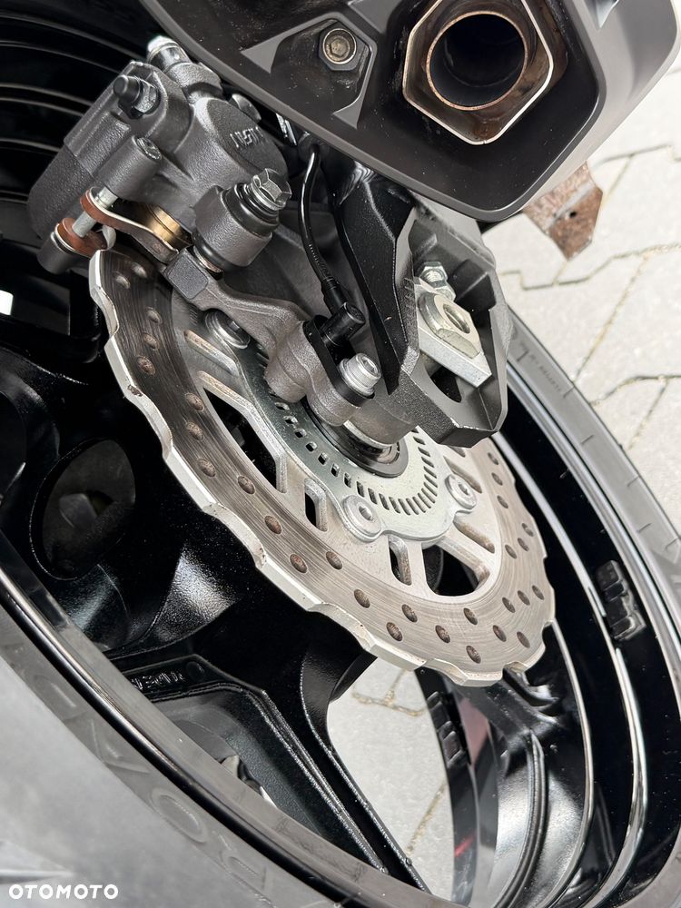 Kawasaki Versys 1000 - 12