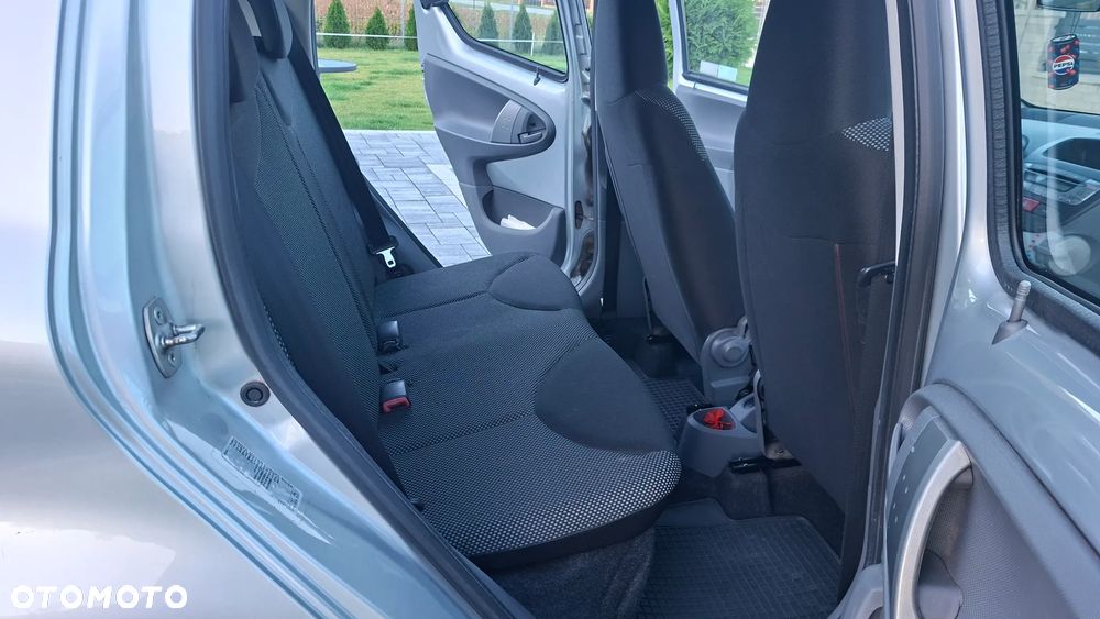 Toyota Aygo - 11