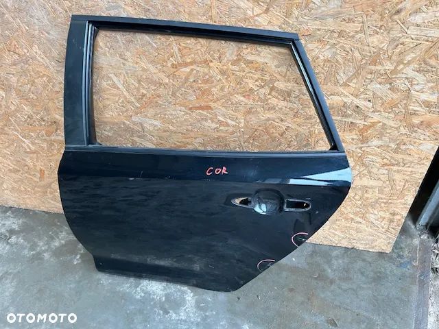 Toyota Corolla E21 kombi drzwi tył lewe - 3