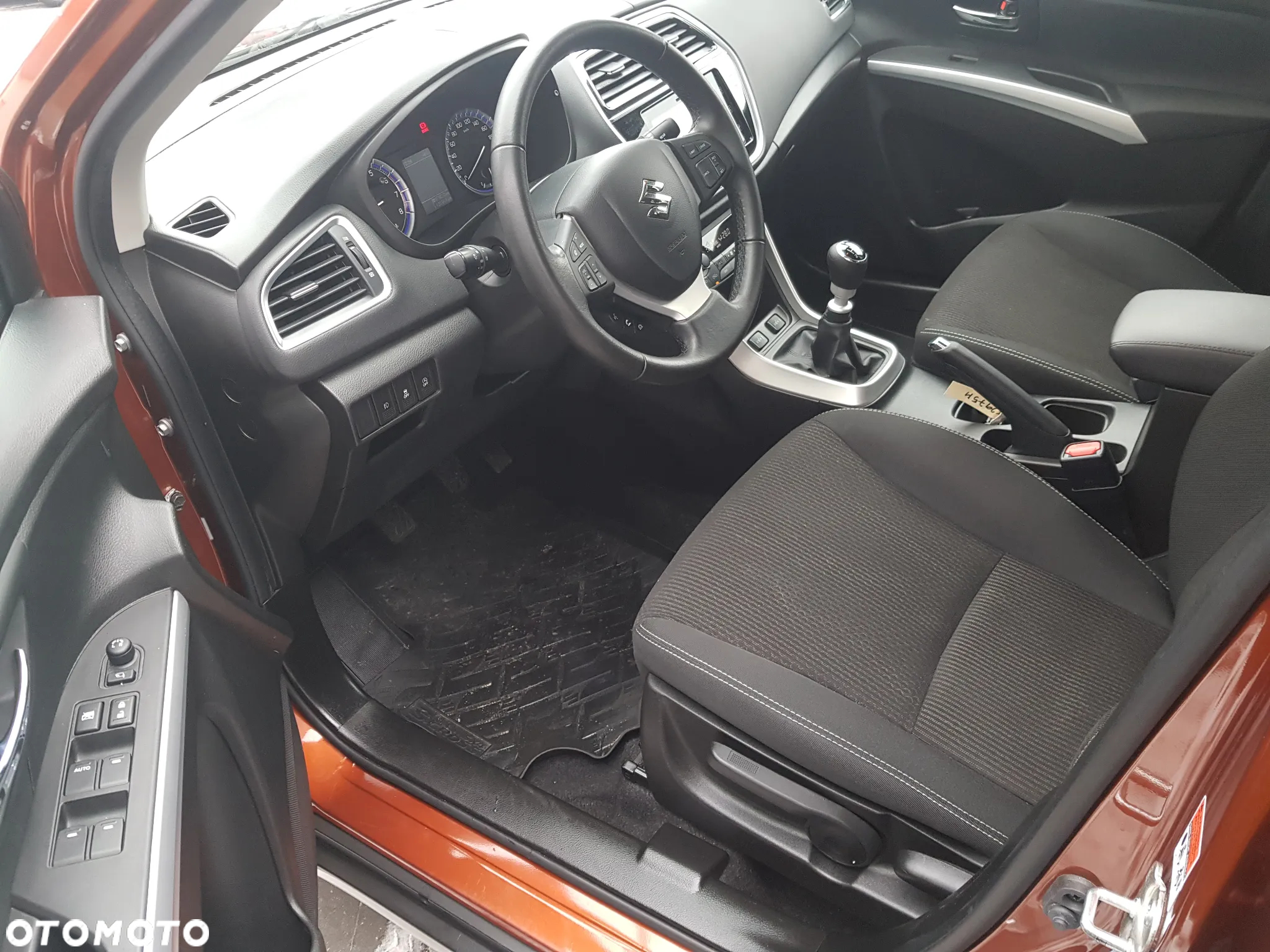 Suzuki SX4 S-Cross 1.4 T Premium - 16