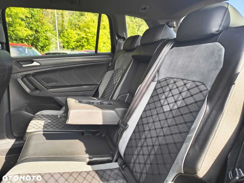 Volkswagen Tiguan Allspace 2.0 TDI 4Mot R-Line DSG 7os - 19