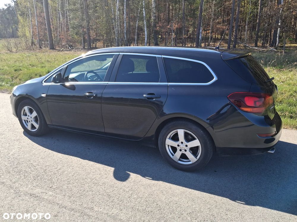 Opel Astra 1.4 Turbo Cosmo - 6