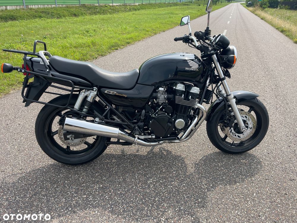 Honda CB - 2