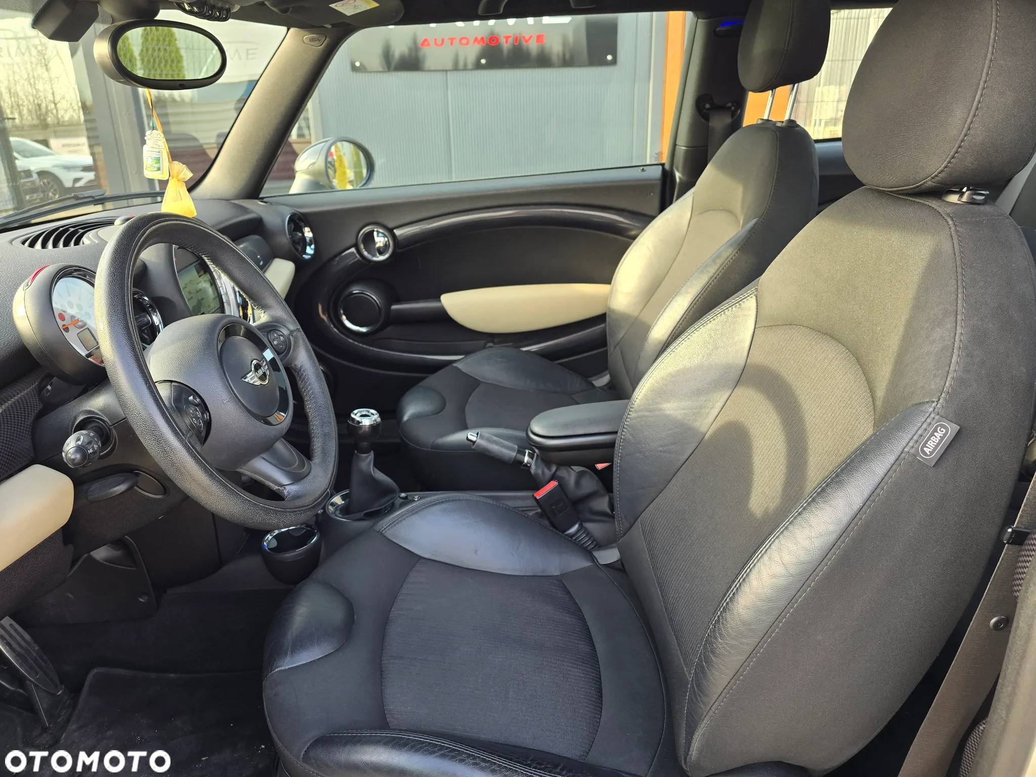 MINI Cooper S Standard - 12