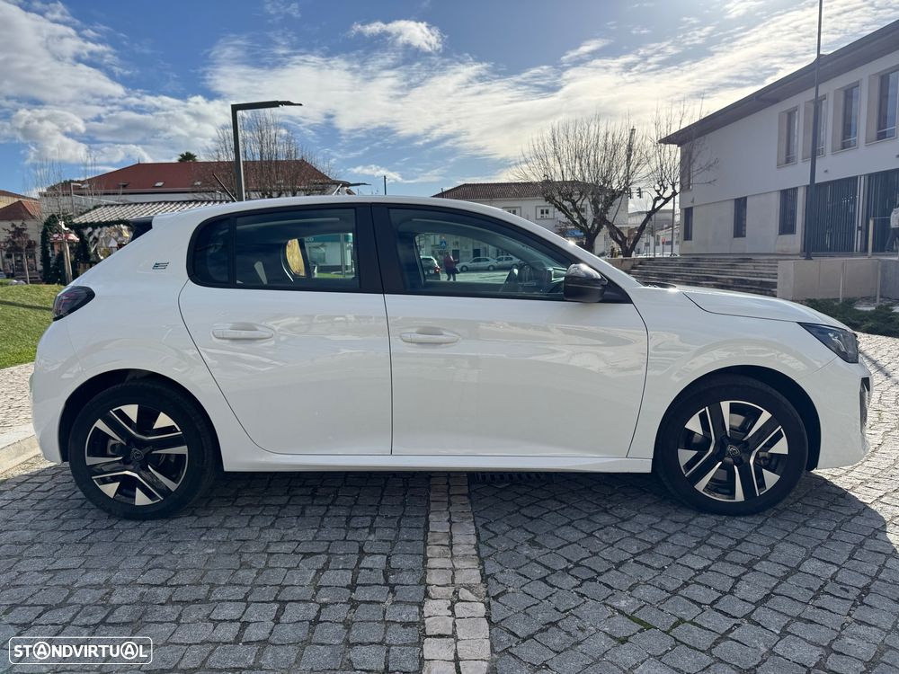 Peugeot e-208 Active - 8