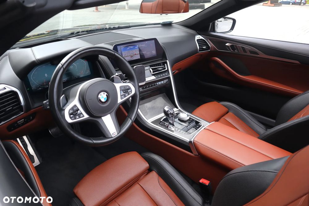 BMW Seria 8 840i - 17