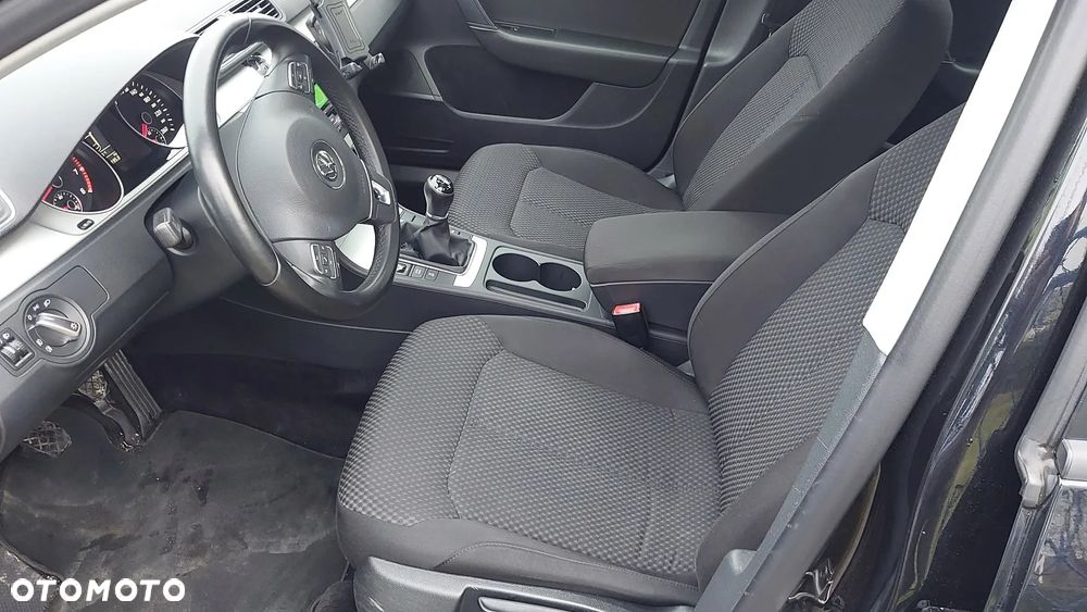 Volkswagen Passat 1.4 TSI BlueMotion Technology Comfortline - 11
