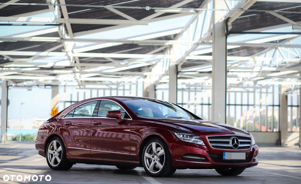 Mercedes-Benz CLS 350 CDI 4-Matic BlueEff - 12