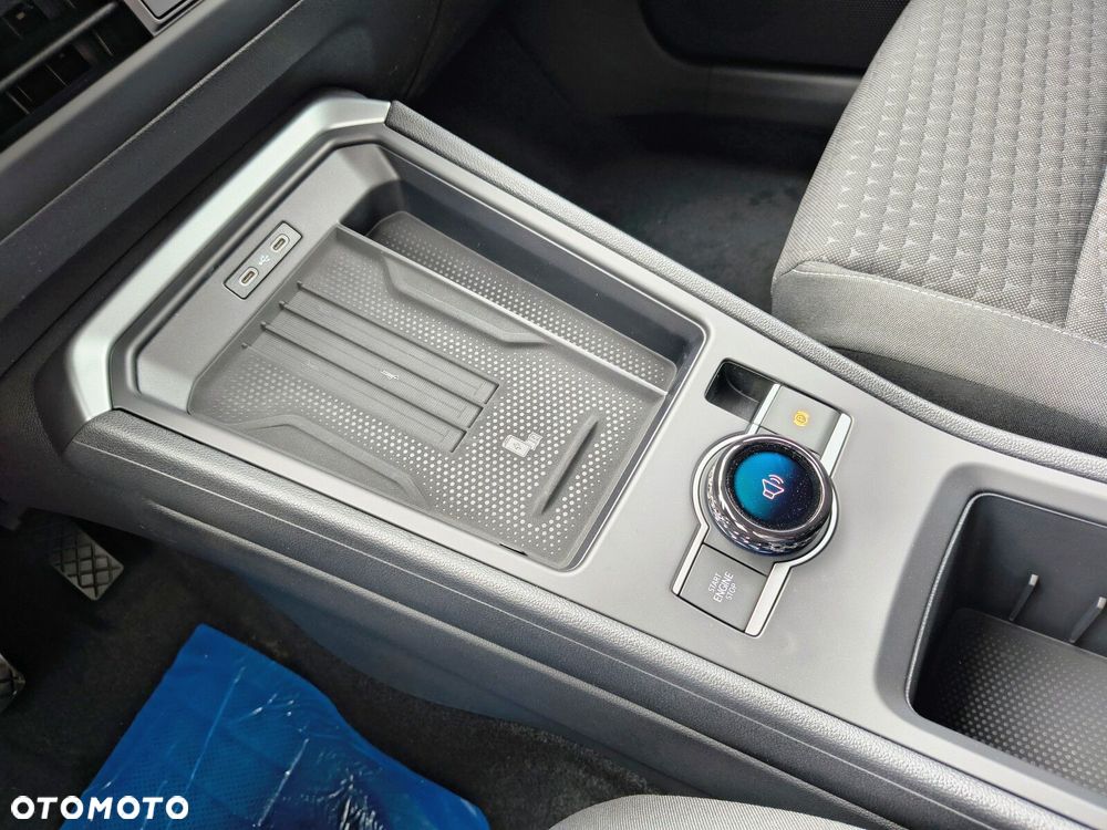 Volkswagen T-Roc - 24