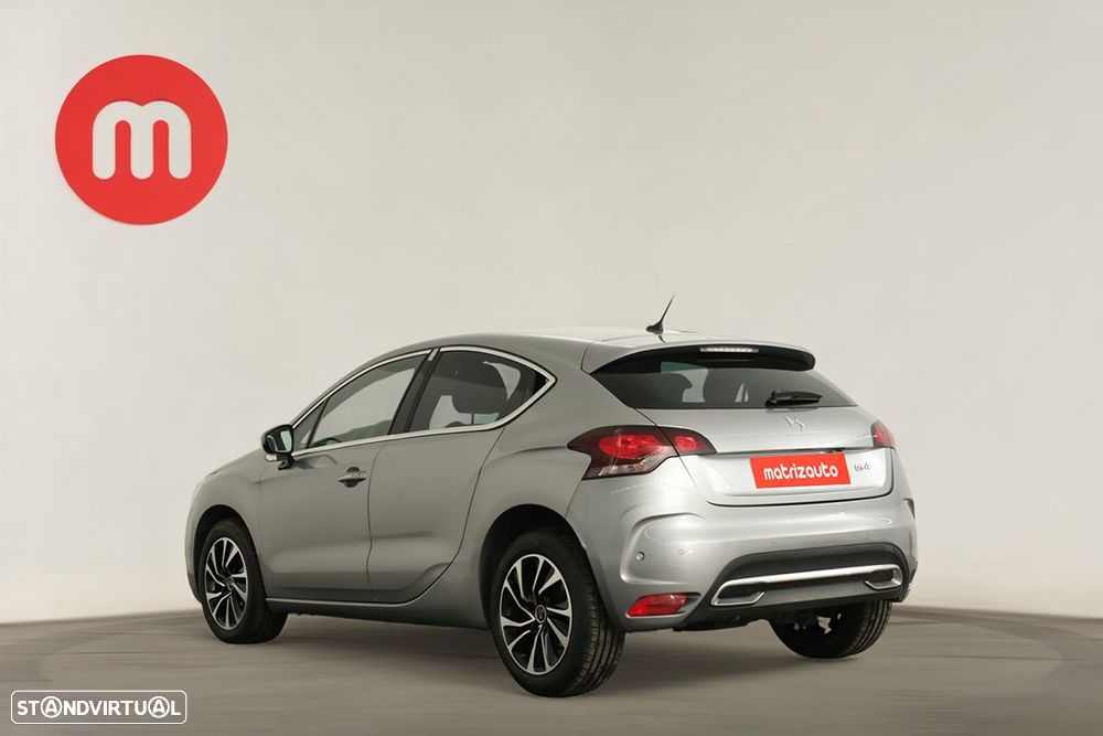 DS DS4 Crossback 1.6 BlueHDi Connected Chic EAT6 - 3