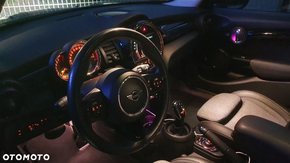 MINI Cooper 60 Years Chili - 20