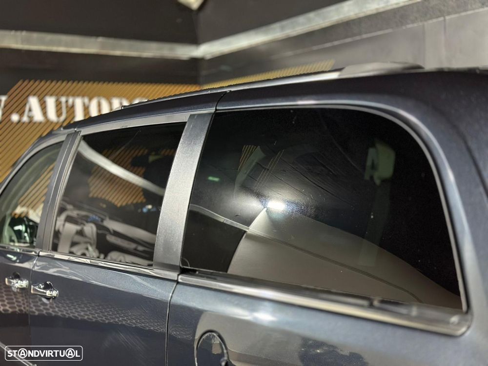 Lancia Voyager 2.8 CRD Platinum - 8