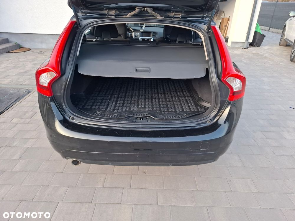 Volvo V60 D3 Kinetic - 6